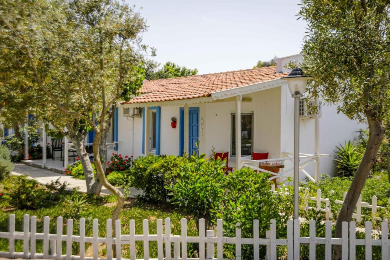Teos Ormanci Tatil Koyu Hotel Seferihisar Exterior foto