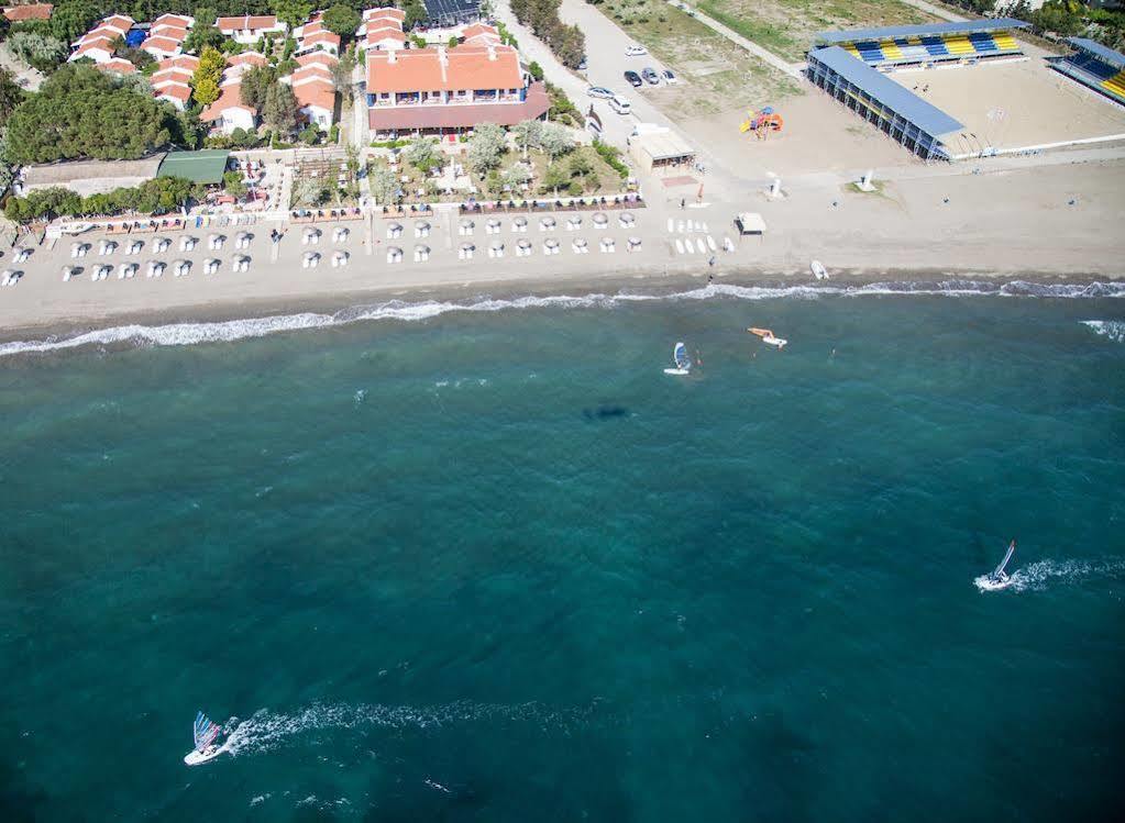 Teos Ormanci Tatil Koyu Hotel Seferihisar Exterior foto
