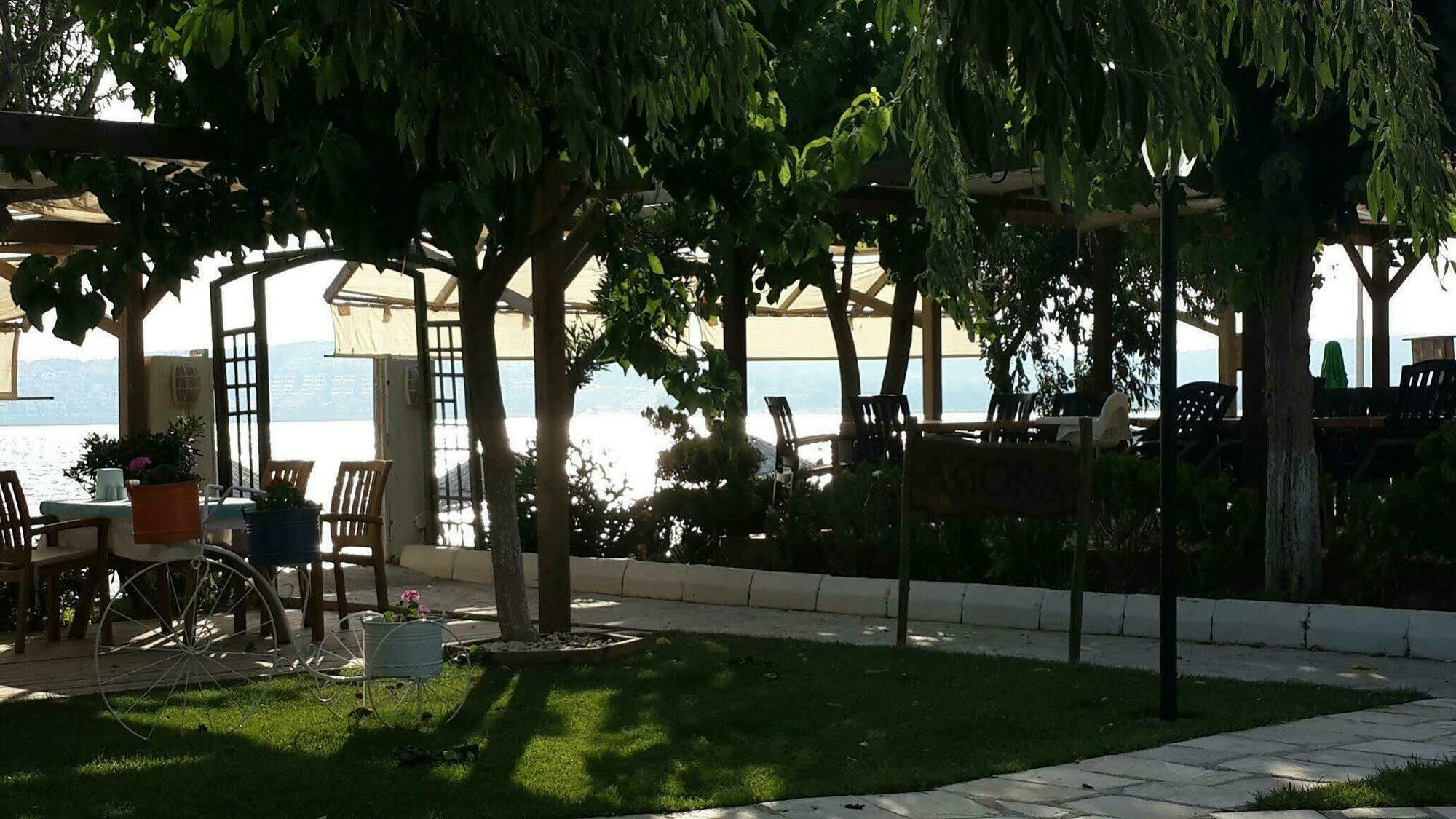 Teos Ormanci Tatil Koyu Hotel Seferihisar Exterior foto