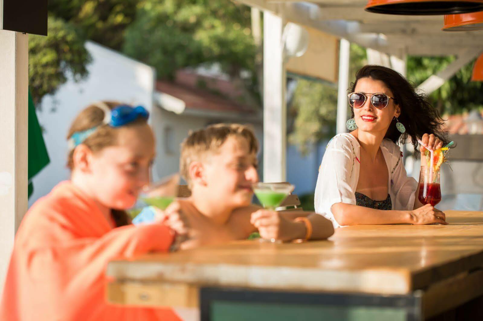 Teos Ormanci Tatil Koyu Hotel Seferihisar Exterior foto