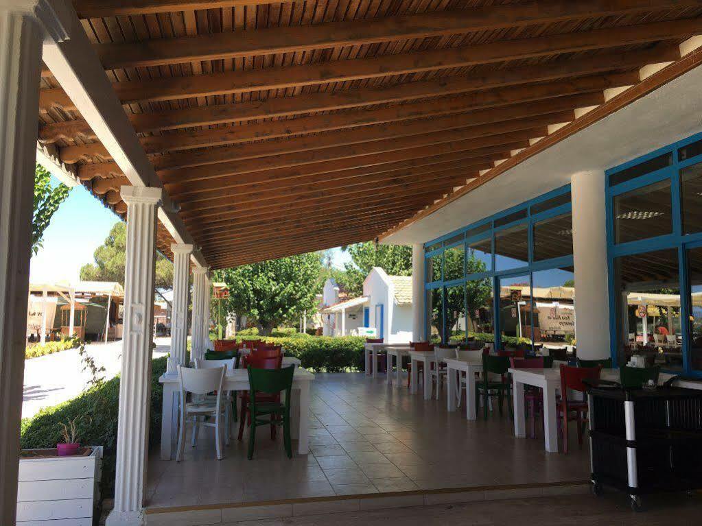 Teos Ormanci Tatil Koyu Hotel Seferihisar Exterior foto